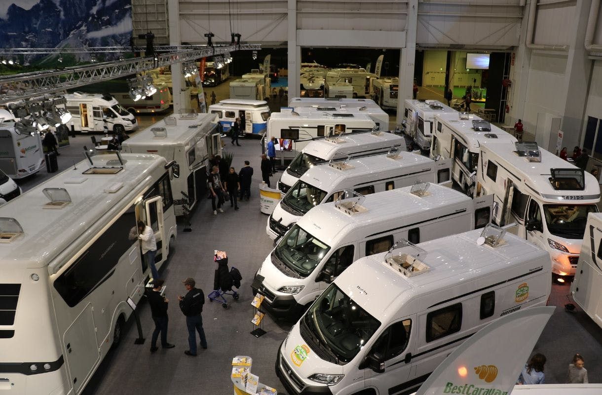 Matkailun vapautta ja uusia matkailuajoneuvoja esillä Caravan-messuilla