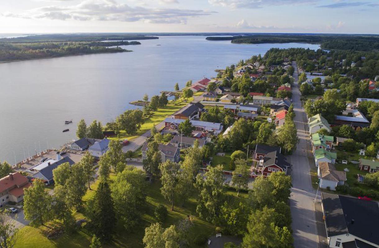 Kaskisten keskusta on rakennettu säntilliseen ruutukaavaan Ruotsin kuninkaan ohjeiden mukaisesti.