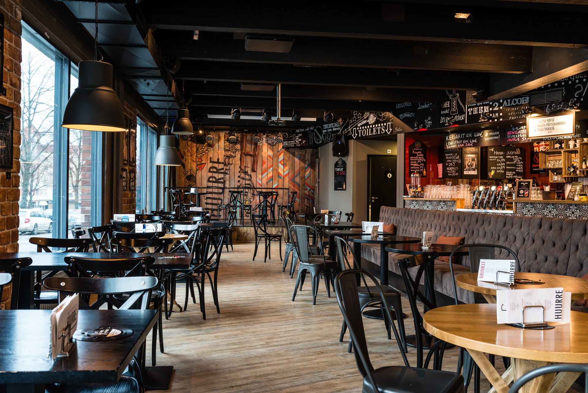 Public House Huurre