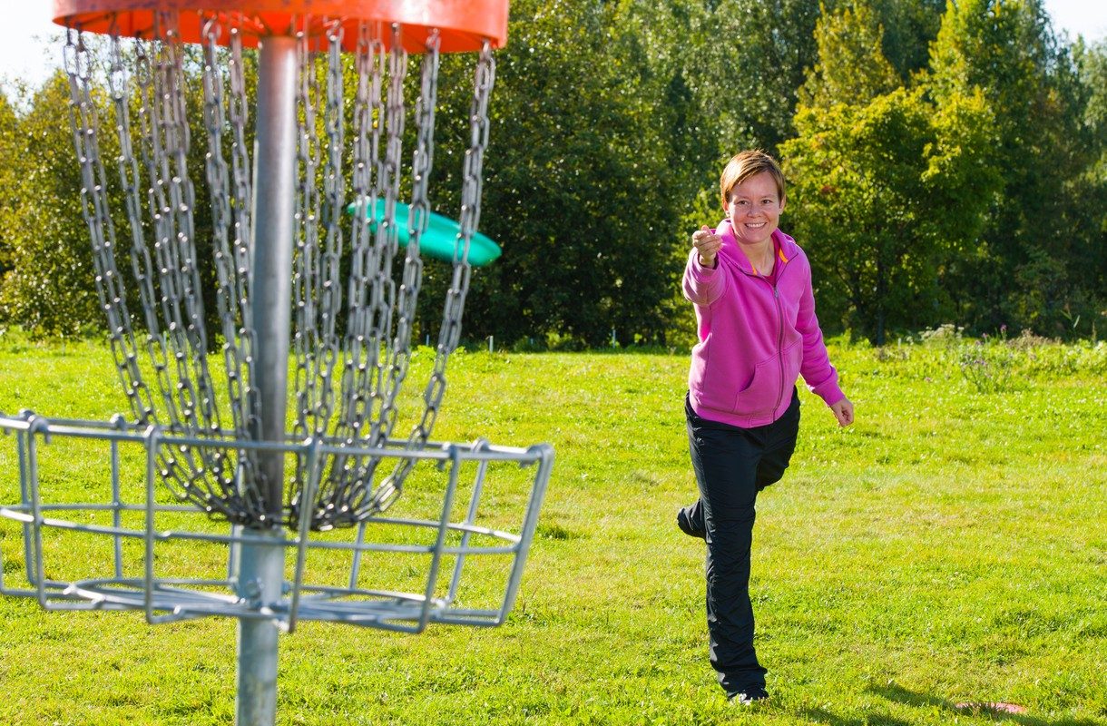 Frisbeegolfia upeissa maisemissa – esittelyssä viisi hienoa rataa eri puolilta Suomea